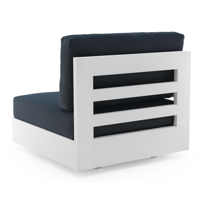 Como loungestoel in wit aluminium met heritage indigo all weather sunbrella® luxe kussen