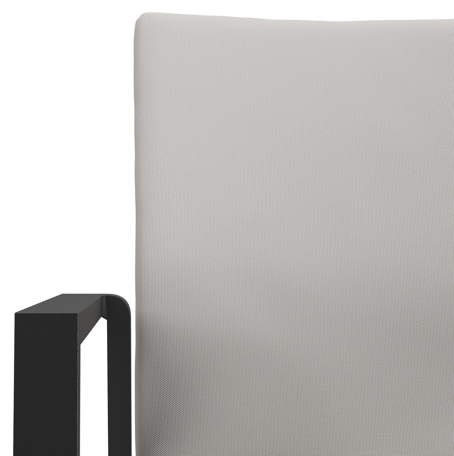 Varese tuinset in zwart aluminium en naturel teak tafelblad met 10 stapelbare Madura tuinstoelen