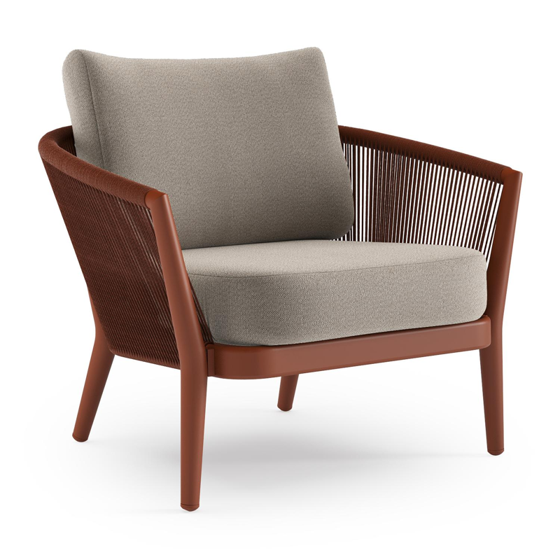 Orso loungestoel in roestbruin aluminium en roestbruin verticaal geweven ronde rope met Savane Coconut all weather sunbrella® luxe kussen