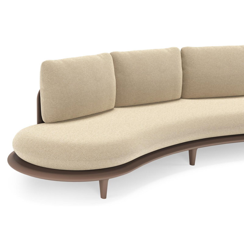 Bomero loungebank in taupe aluminium met althea camel all weather cosytica kussen
