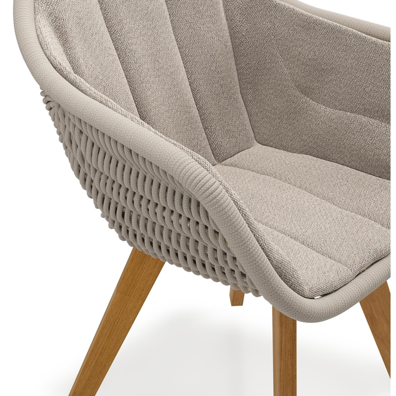 Pagino tuinstoel in teak en beige verticaal geweven ronde rope met zitkussen in All Weather Sunbrella® Luxe Savane Coconut