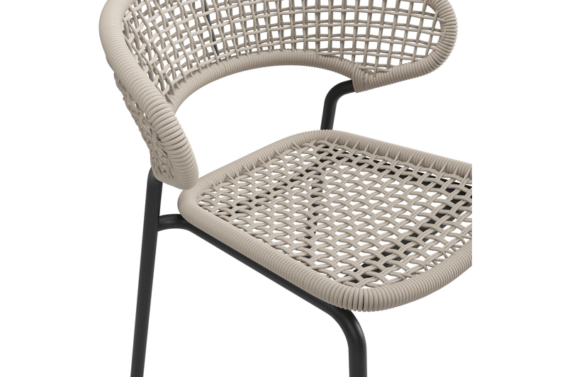 Donato XL tuinstoel in zwart aluminium en beige vierkant geweven ronde rope