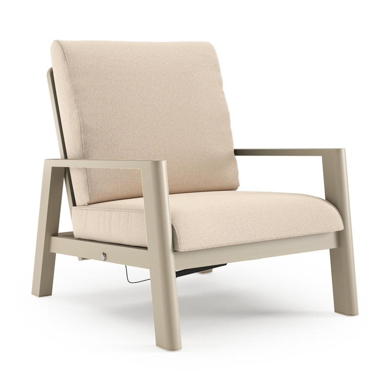 Cirello loungestoel in beige aluminium met heritage papyrus all weather sunbrella® luxe kussen