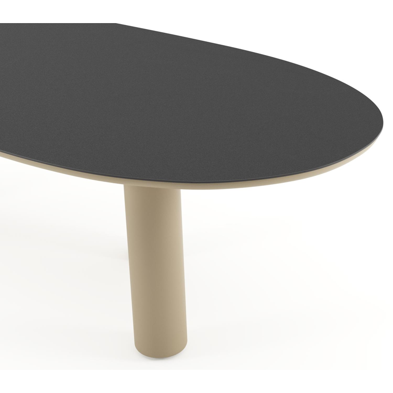 Amico tuintafel organisch in beige aluminium en volkeramiek Nero Black - L 280 x B 120 x H 73.5 cm