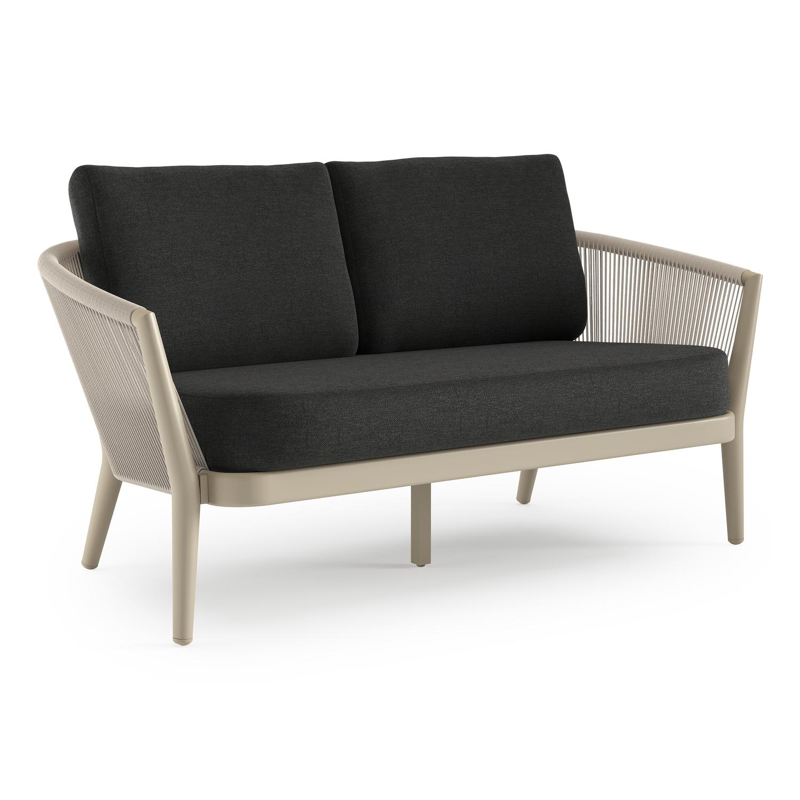 Orso loungebank in beige aluminium en beige verticaal geweven ronde rope met Chartres Sooty all weather sunbrella® luxe kussen