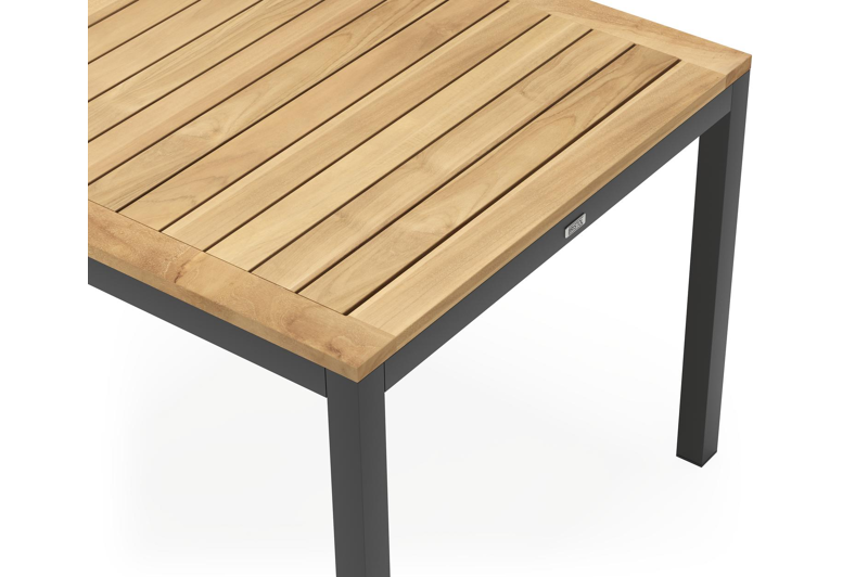 Feltro vierkante tuinset in zwart aluminium en teak natural finish met 4 Amalfi tuinstoelen