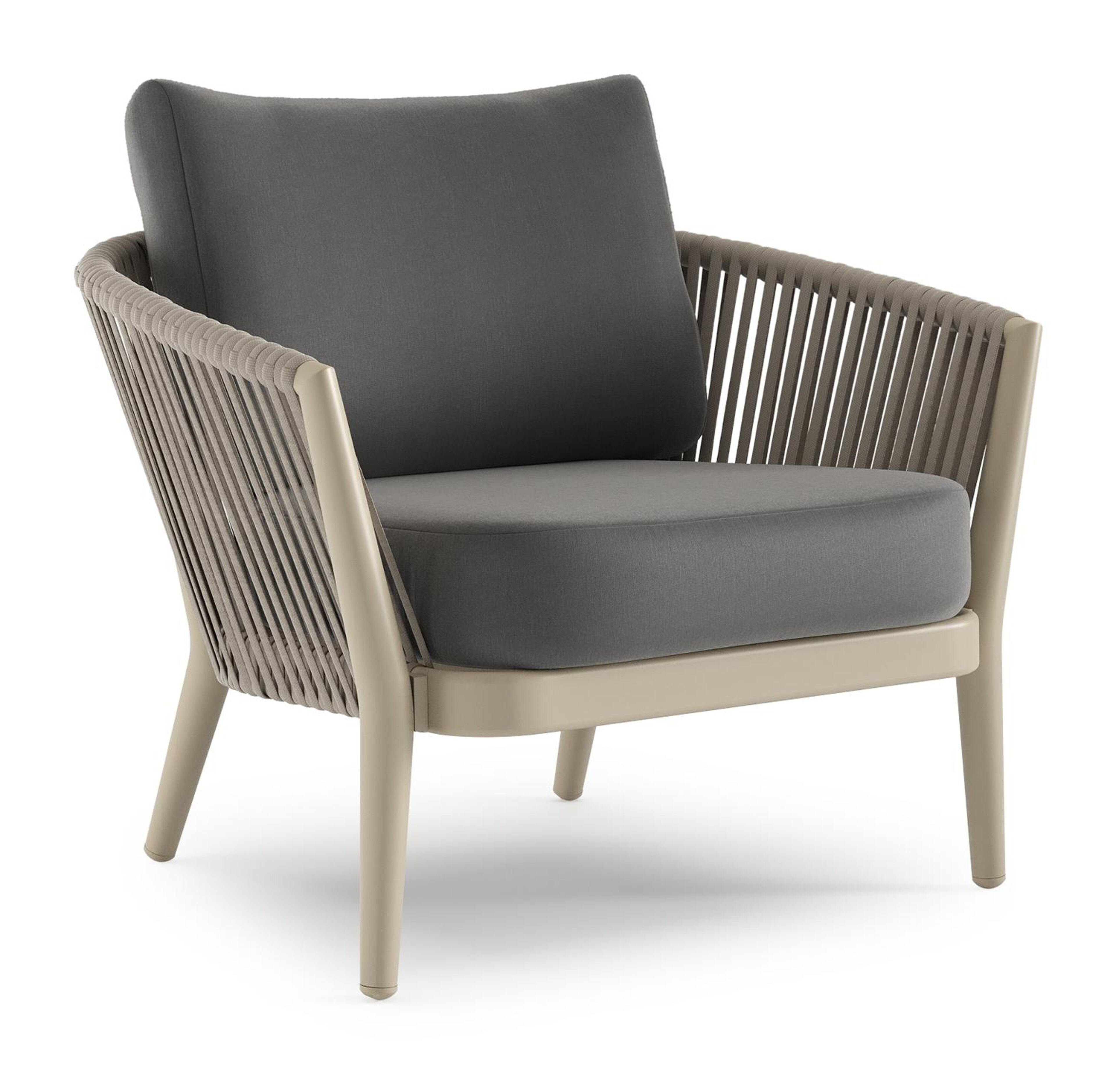Orso loungestoel 1-zit in beige aluminium en beige verticaal geweven luxe vlakke rope met natte charcoal chine all weather sunbrella® luxe kussen