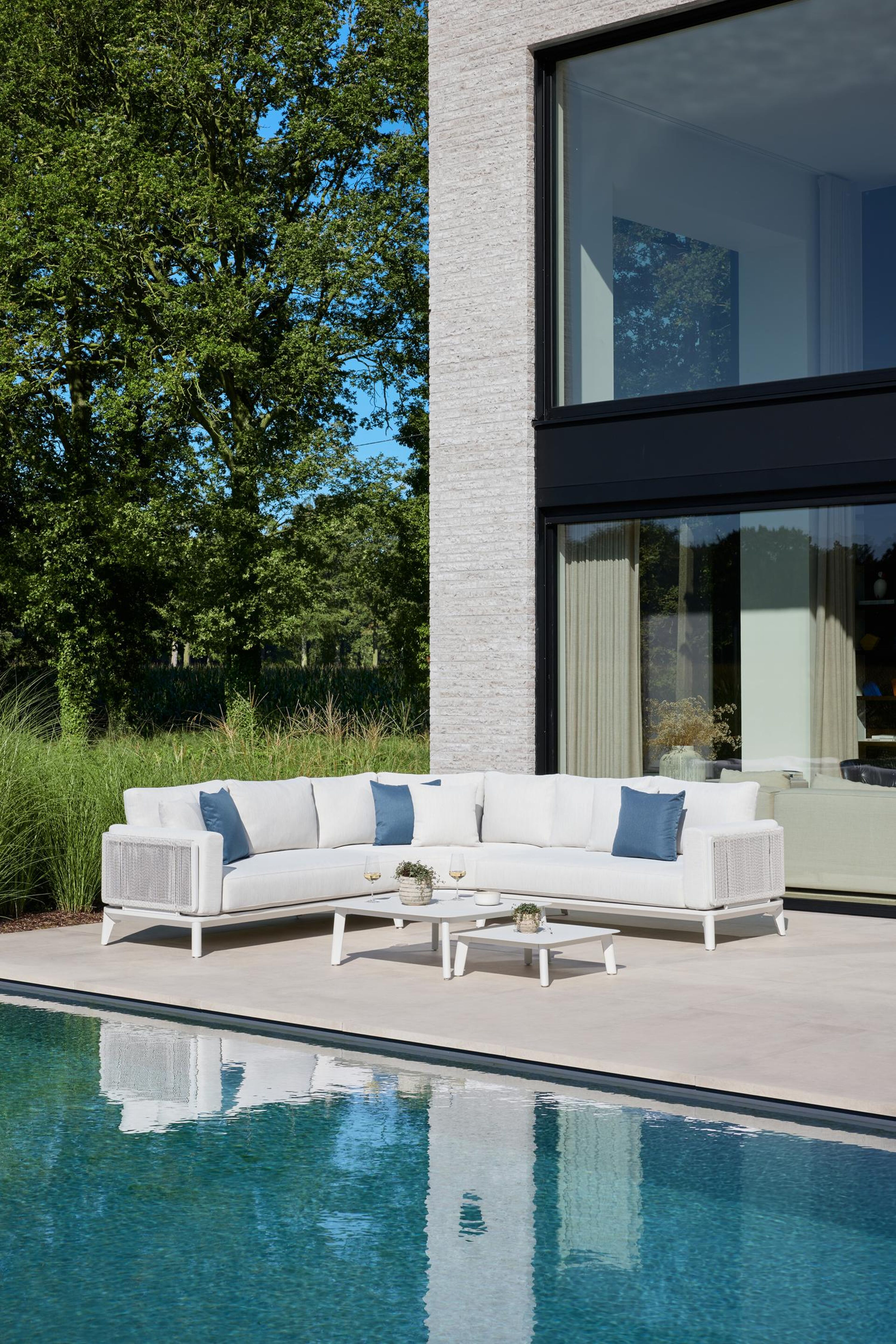 Mosa loungetafel in wit aluminium - L 85 x B 85 x H 30 cm