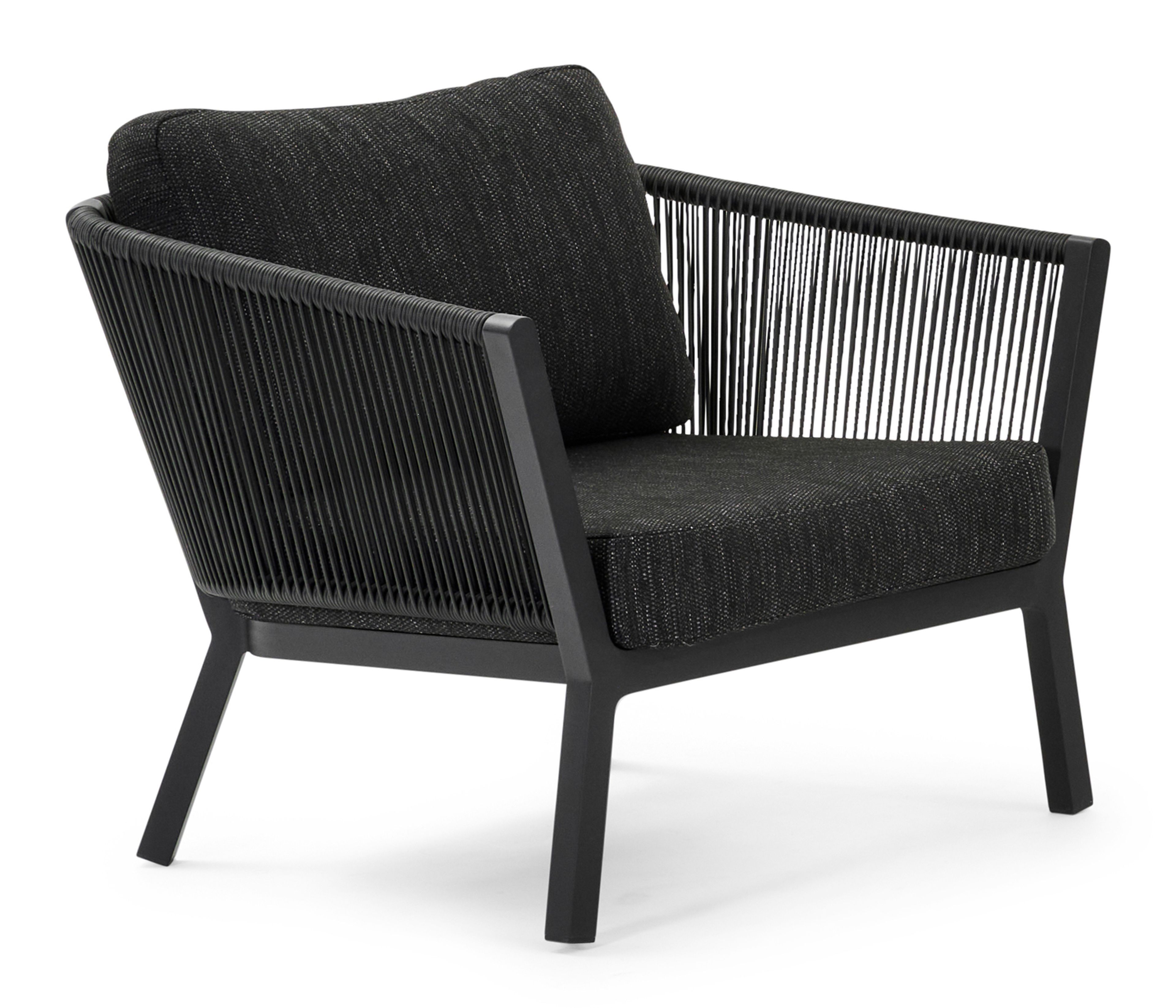 Cordoba loungestoel 1-zit in zwart aluminium en verticaal geweven ronde rope met sky black weather+ softtouch kussen