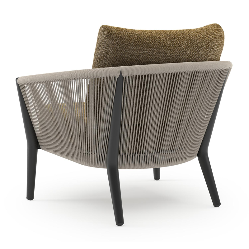 Orso loungestoel in zwart aluminium en beige verticaal geweven ronde rope met Madagascar Walnut all weather cosytica kussen