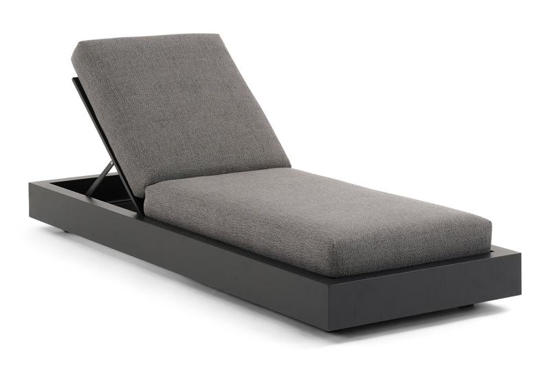 Como verstelbaar ligbed in zwart aluminium met savane tornado all weather sunbrella® luxe kussen