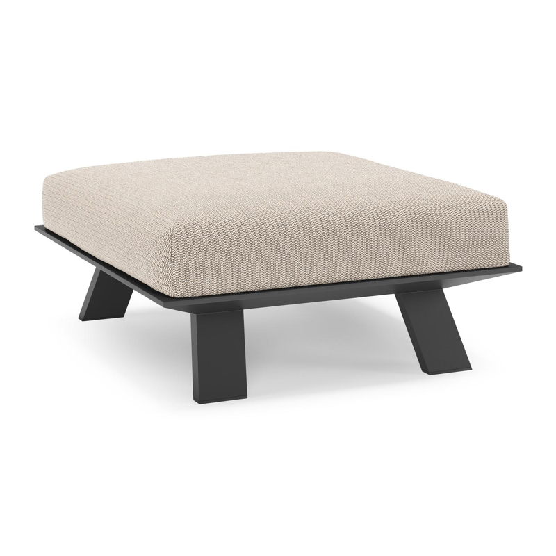 Cesano poef in zwart aluminium met lopi fossil all weather Sunbrella® luxe kussen