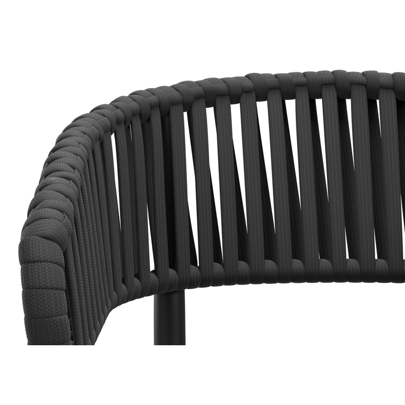 Tolfa stapelbare tuinstoel in zwart aluminium en zwart verticaal geweven luxe vlakke brede rope met stoelkussen in All Weather Sunbrella® Luxe Natte Sooty