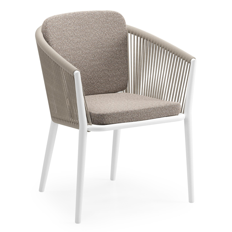 Orso tuinstoel in wit aluminium en beige verticaal geweven ronde rope met zitkussen in All Weather Sunbrella® Luxe Wander Manioc