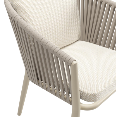 Chaise de jardin Orso en aluminium beige et corde plate tissée verticalement beige avec coussin luxe en All Weather Cosytica Althea Off White