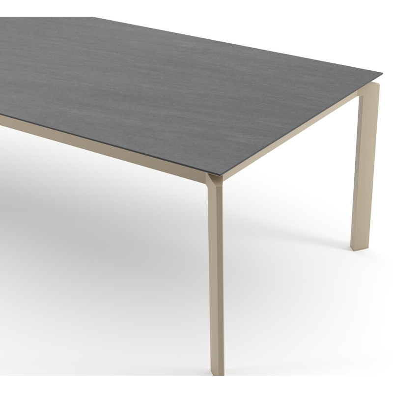 Cirello tuintafel rechthoekig in beige aluminium en volkeramiek Basalt Black - L 280 x B 110 x H 74.5 cm