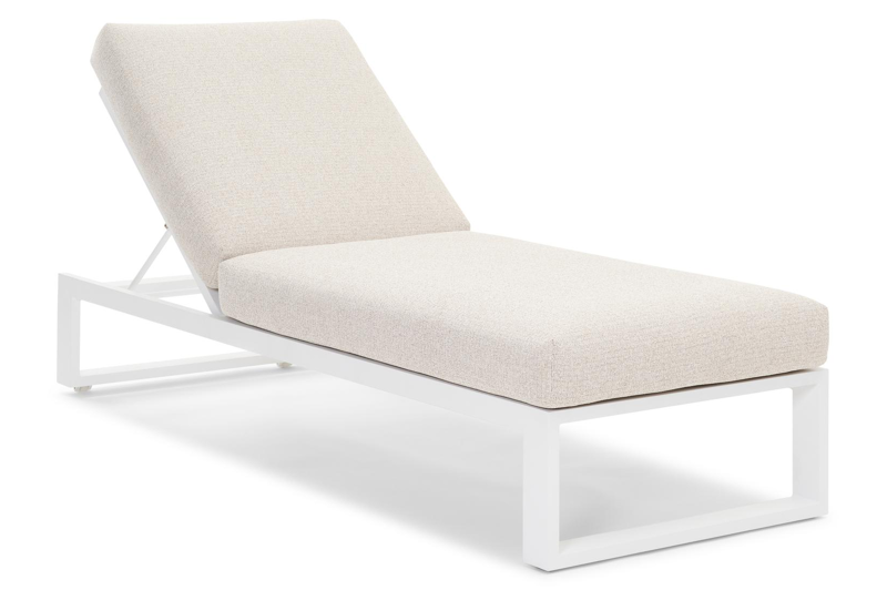Verato verstelbaar ligbed in wit aluminium met catania sand all weather cosytica kussen