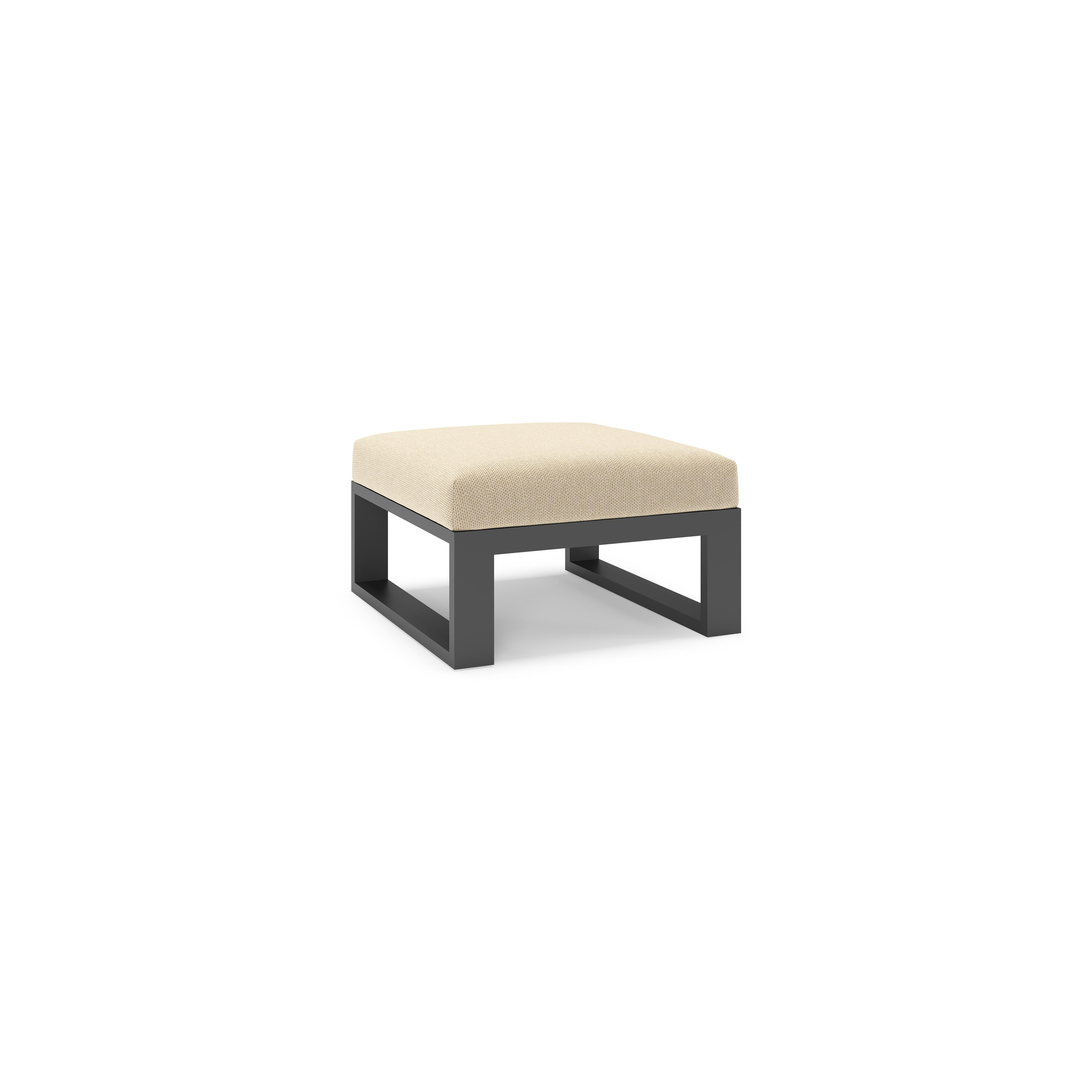 Pouf Verato en aluminium noir et coussins en all weather cosytica althea camel