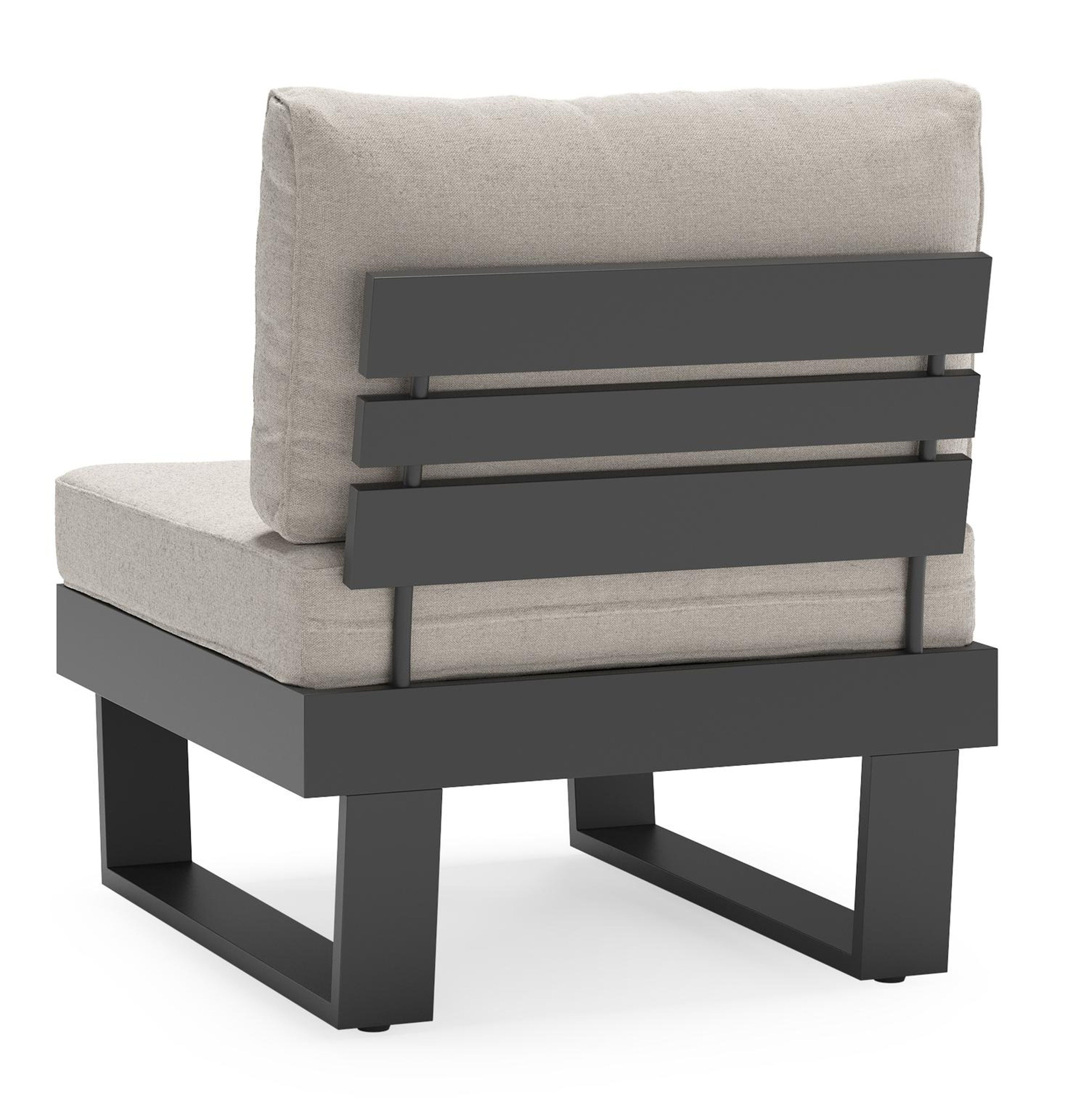 Alora loungestoel in zwart aluminium met beige weather+ softtouch kussens