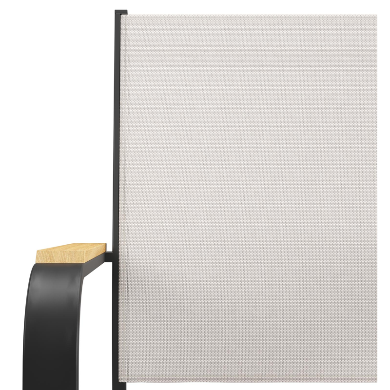 Amalfi tuinstoel in zwart aluminium en beige single textilene met teak armleuning