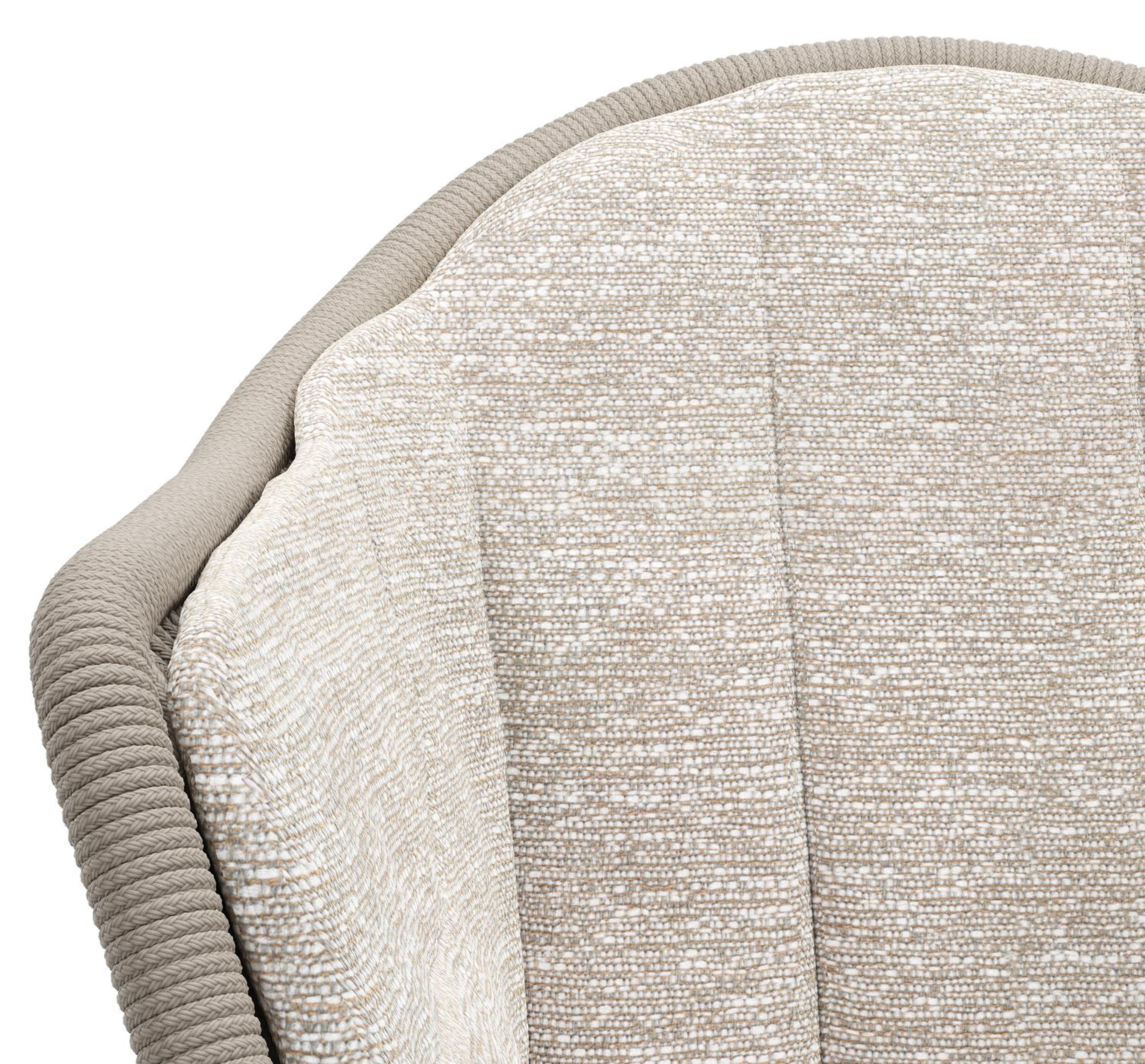 Pagino tuinstoel in wit aluminium en beige verticaal geweven ronde rope met zitkussen in All Weather Sunbrella® Luxe Tundra Sand