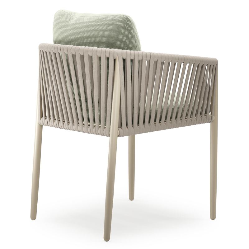 Organo tuinstoel in beige aluminium en beige verticaal geweven luxe vlakke rope met zitkussen in All Weather Sunbrella® Luxe Slow Spirea