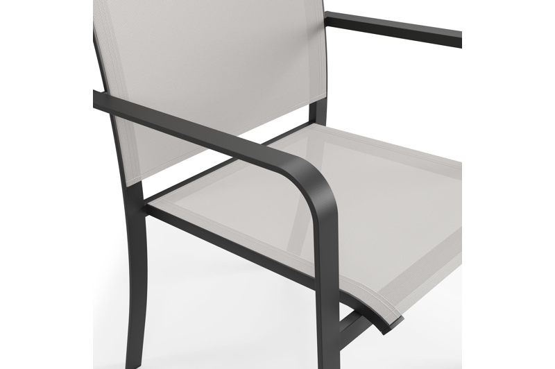 Amalfi tuinset met verlengbare tafel in zwart aluminium en teak tafelblad met 6 stapelbare Calobra tuinstoelen