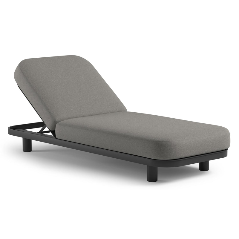 Chaise longue réglable Donato en aluminium noir et coussin en all weather Sunbrella® luxe savane zinc