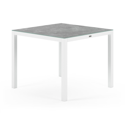 Feltro tuinset in wit aluminium en grijs keramisch glas tafelblad met 4 stapelbare Bareto tuinstoelen