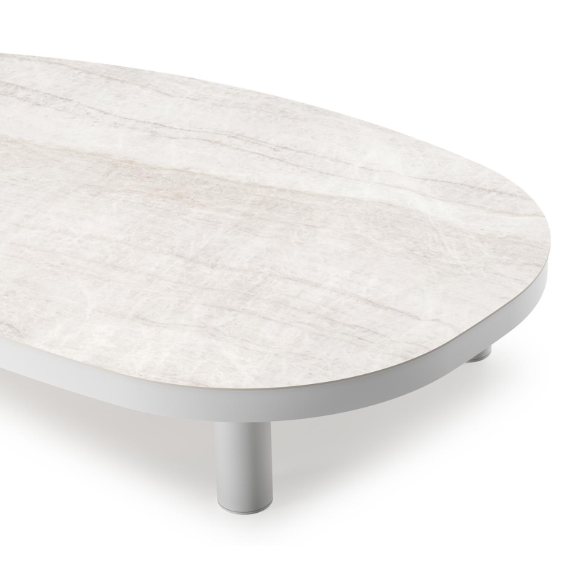 Donato loungetafel organisch in wit aluminium en volkeramiek Taj Mahal - L 151 x B 90 x H 25 cm