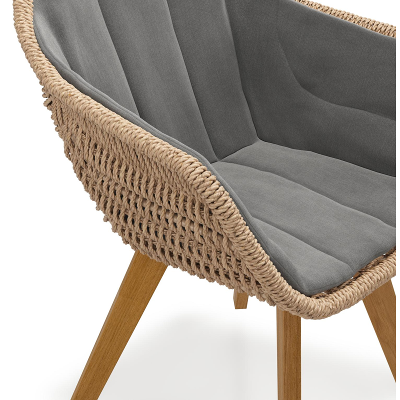 Pagino tuinstoel in teak en naturel ronde wicker met zitkussen in All Weather Sunbrella® Luxe Natte Charcoal Chine