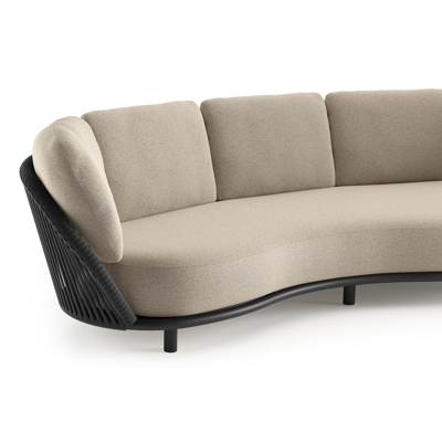 Lupino loungeset in zwart aluminium en zwart verticaal geweven luxe vlakke brede rope met marbella beige all weather cosytica kussen