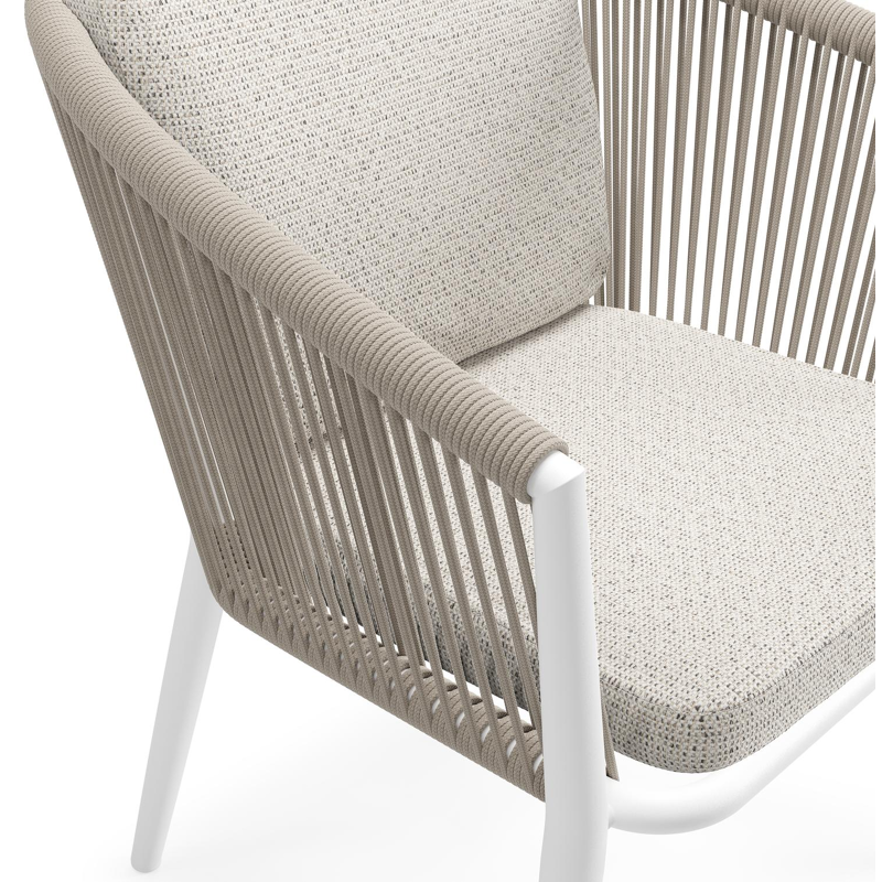 Orso tuinstoel in wit aluminium en beige verticaal geweven ronde rope met luxe zitkussen in All Weather Solica Firenze Natural
