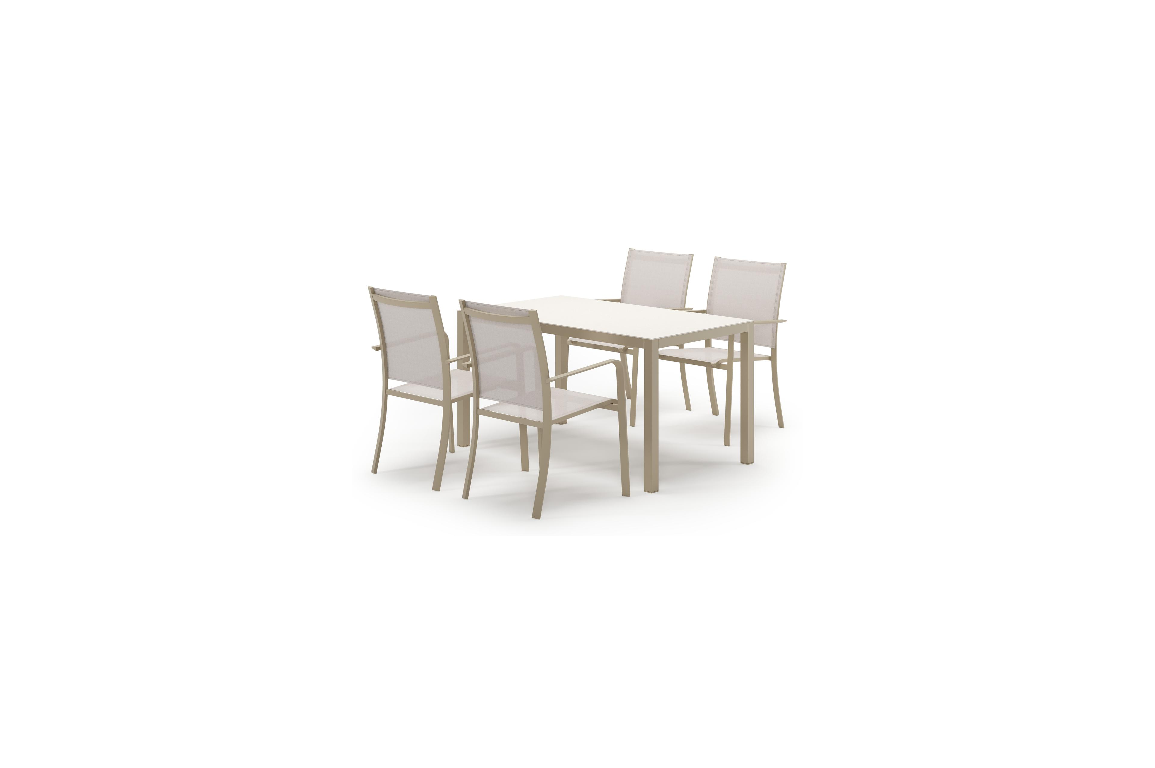 Feltro tuinset in beige aluminium en crema minerale sintered stone met 4 stapelbare Calobra tuinstoelen