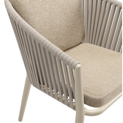Chaise de jardin Orso en aluminium beige et corde plate tissée verticalement beige avec coussin luxe en All Weather Cosytica Madagascar Oak