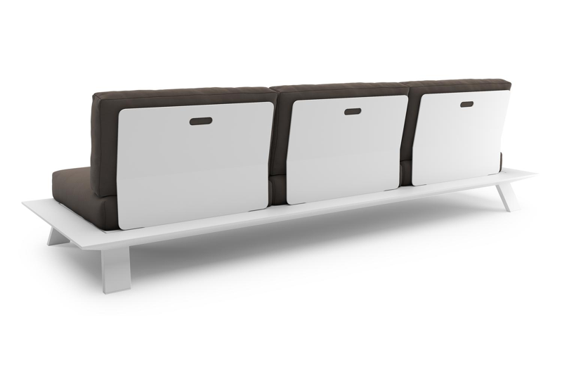 Cesano loungebank in wit aluminium met natte nature grey all weather Sunbrella® luxe kussen