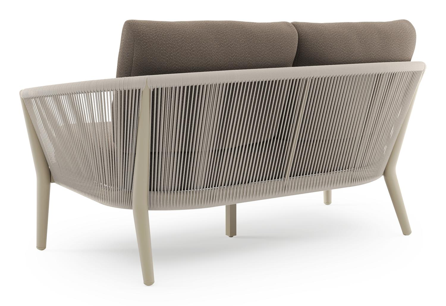 Orso loungebank in beige aluminium en beige verticaal geweven ronde rope met Lopi Coconut all weather sunbrella® luxe kussen