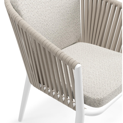 Orso tuinstoel in wit aluminium en beige verticaal geweven vlakke rope met zitkussen in All Weather Solica Firenze Natural