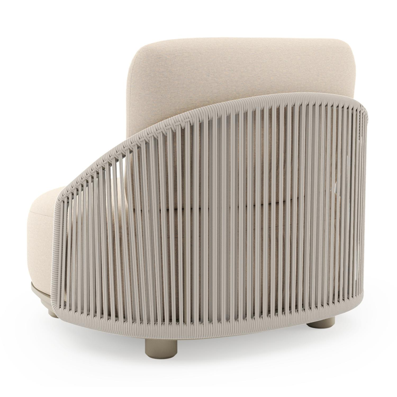 Fauteuil de jardin Vadelo en aluminium beige et corde ronde tissée verticalement beige et coussins en all weather sunbrella® luxe heritage papyrus