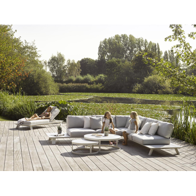 Enna loungetafels in wit aluminium - tafel 1: Dia. 70 x H 30, tafel 2: Dia.100 x H 37 cm