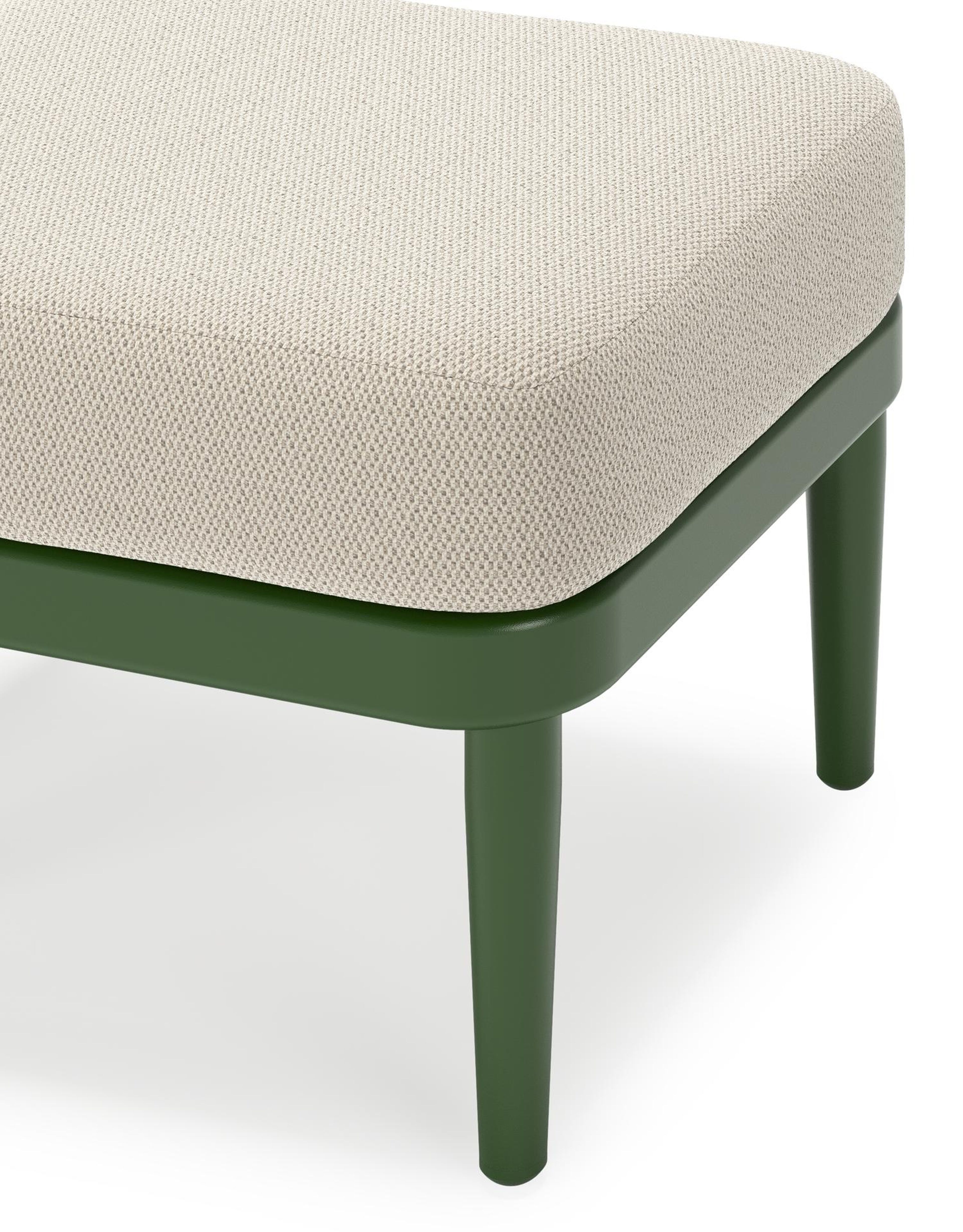 Orso poef in groen aluminium met Lopi Marble all weather sunbrella® luxe kussen