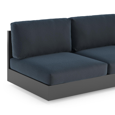 Como loungebank in zwart aluminium met heritage indigo all weather sunbrella® luxe kussen