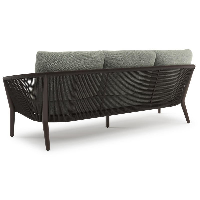 Orso loungebank in donkerbruin aluminium en donkerbruin verticaal geweven ronde rope met Savane Leaf all weather sunbrella® luxe kussen