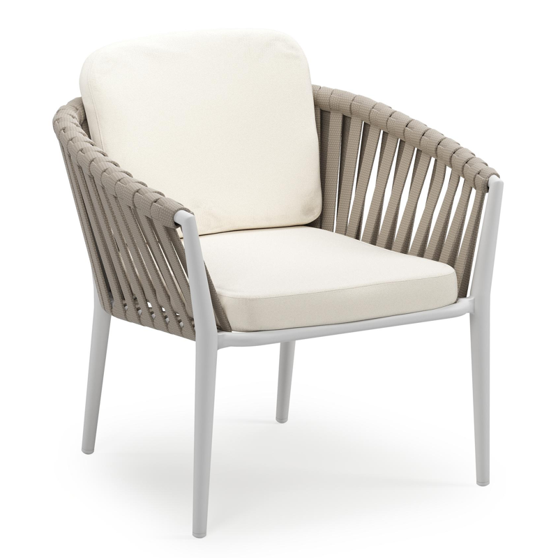 Orso low dining tuinstoel in wit aluminium en beige verticaal geweven luxe vlakke brede rope met stoelkussen in All Weather Sunbrella® Luxe Natte White