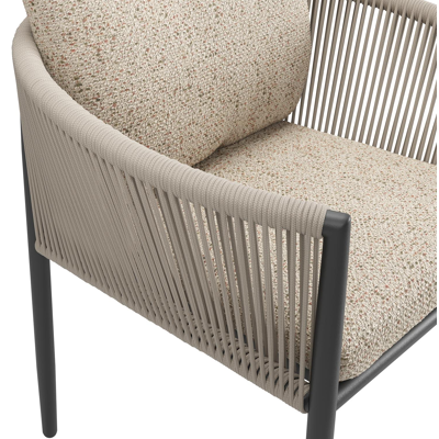 Organo tuinstoel in zwart aluminium en zwart verticaal geweven luxe vlakke rope met stoelkussen in All Weather Cosytica Bora Jungle