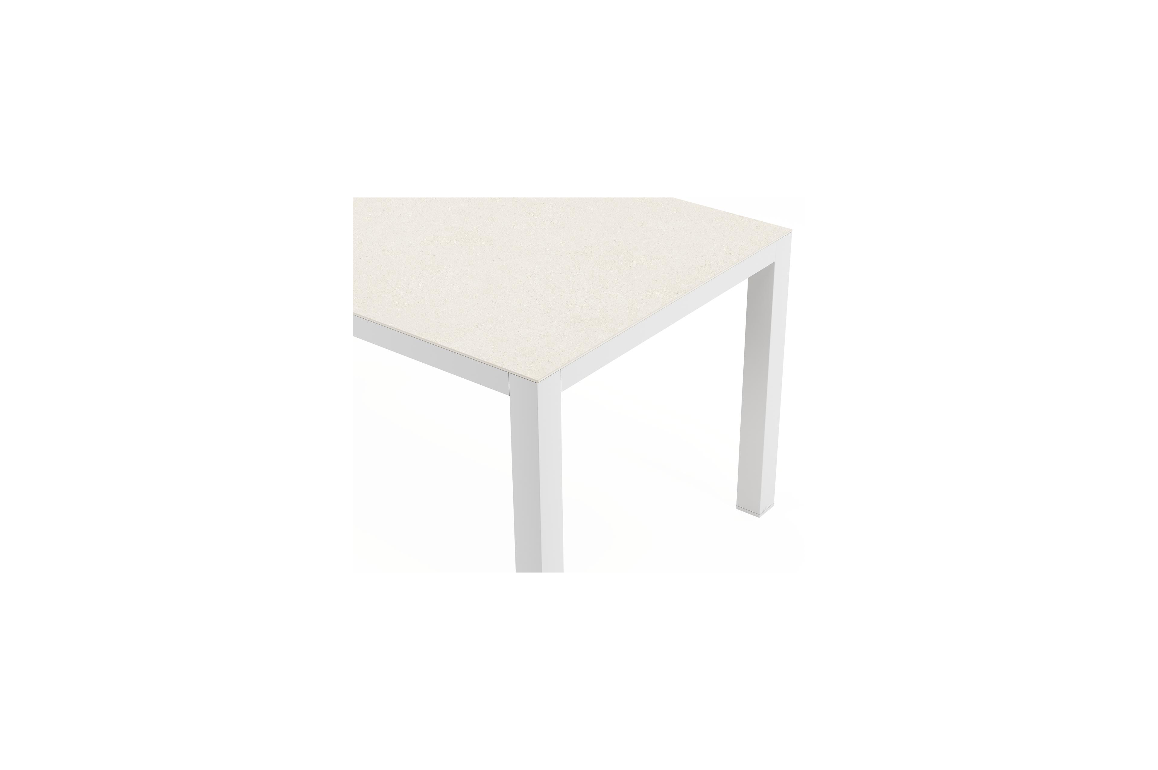 Varese rechthoekige tuinset in wit aluminium en sintered stone crema minerale met 4 Calobra tuinstoelen