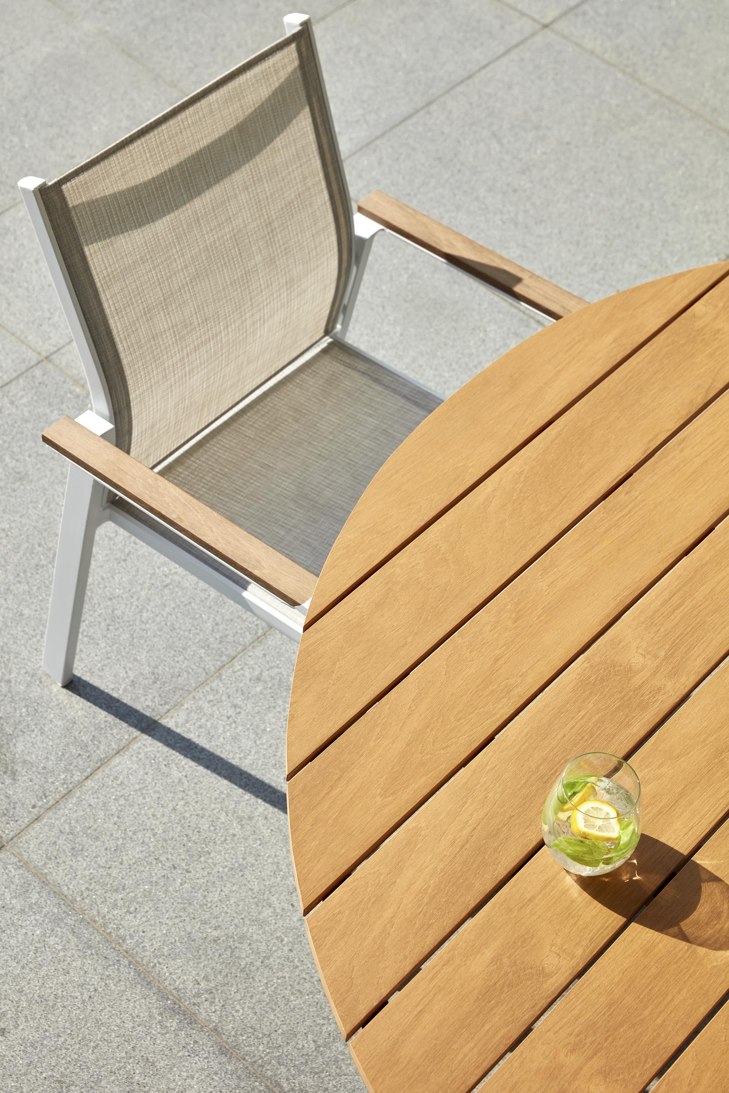 Tora tuintafel in wit aluminium en polywood - Dia. 140 x H 69 cm