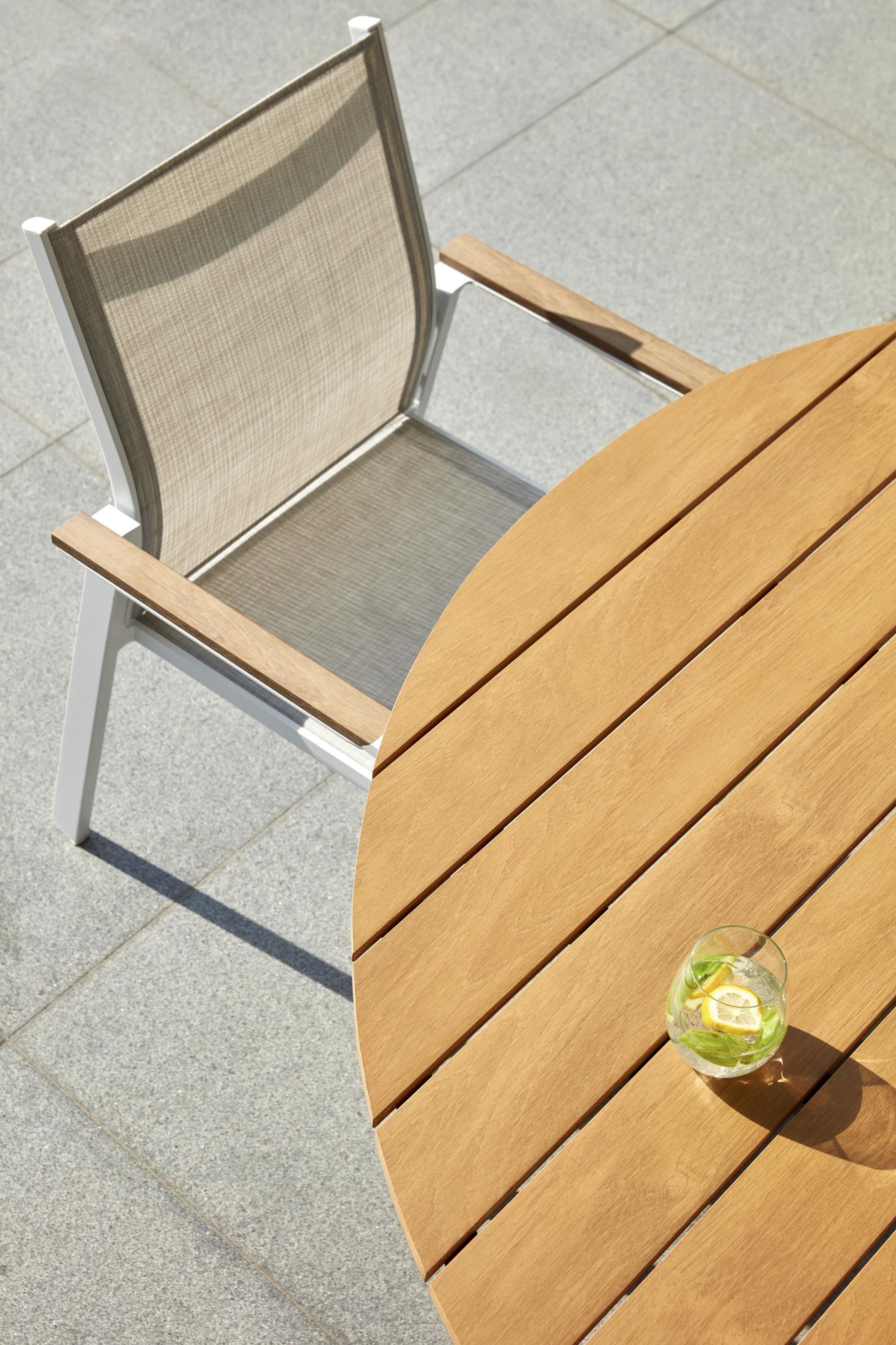 Tora tuintafel in wit aluminium en polywood - Dia. 140 x H 75 cm