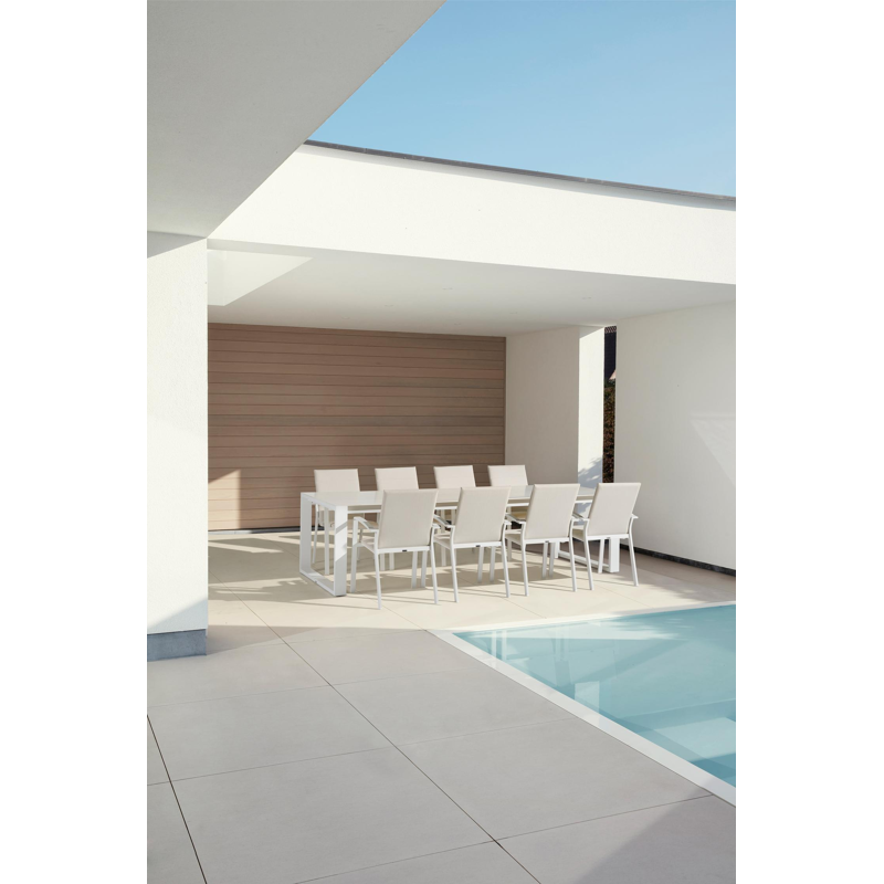 Lioni stapelbare tuinstoel in wit aluminium en beige luxe textilene