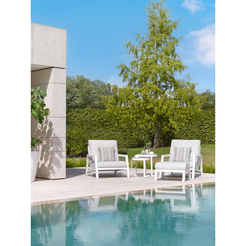 Tables d'appoint Enna en aluminium blanc - table 1: Dia. 44 x H 46 cm, table 2: Dia. 52 x H 52 cm